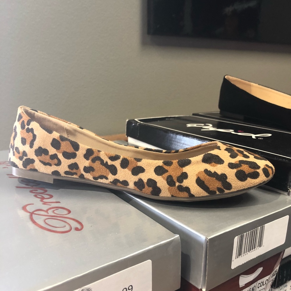 Leopard ballet flat